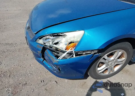 2007 Honda Accord 2.4 Ex z USA, uszkodzony, nr VIN 1HGCM72697A006834